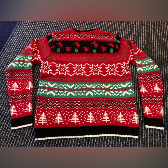 NWT Santa Claus Weight Lifting gift box Jump Ugly Christmas Sweater - Picture 2 of 4